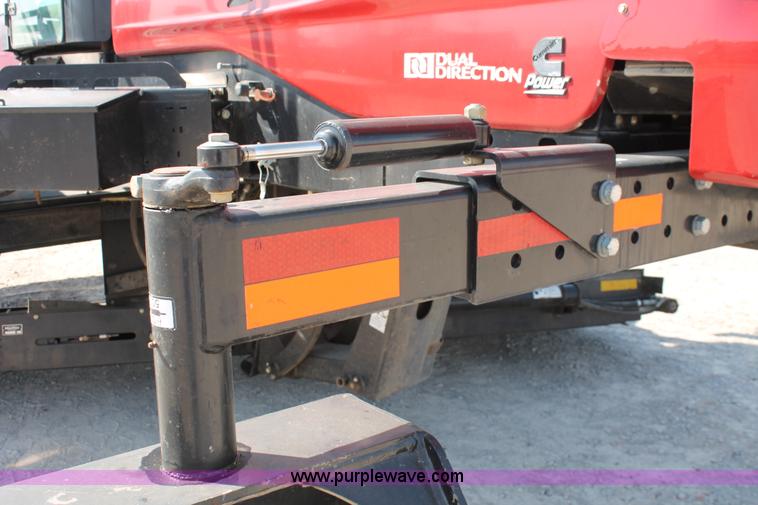 image for item H5860 2011 MacDon M205 self-propelled windrower