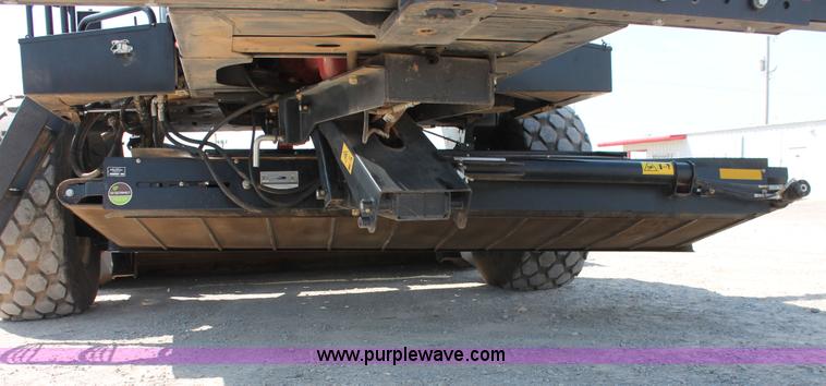 image for item H5861 2013 MacDon M205 self-propelled windrower