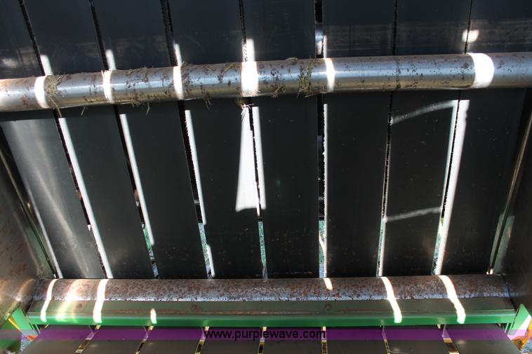 image for item H5880 John Deere 530 round baler