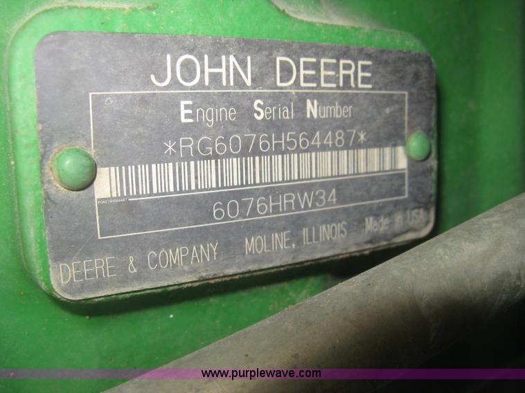 image for item H8717 1996 John Deere 8200 MFWD tractor