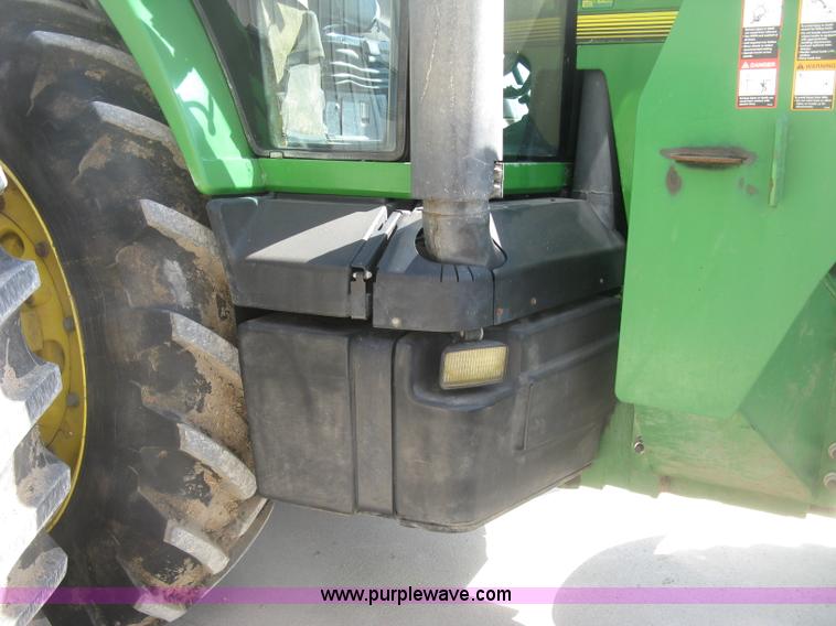 image for item H8717 1996 John Deere 8200 MFWD tractor