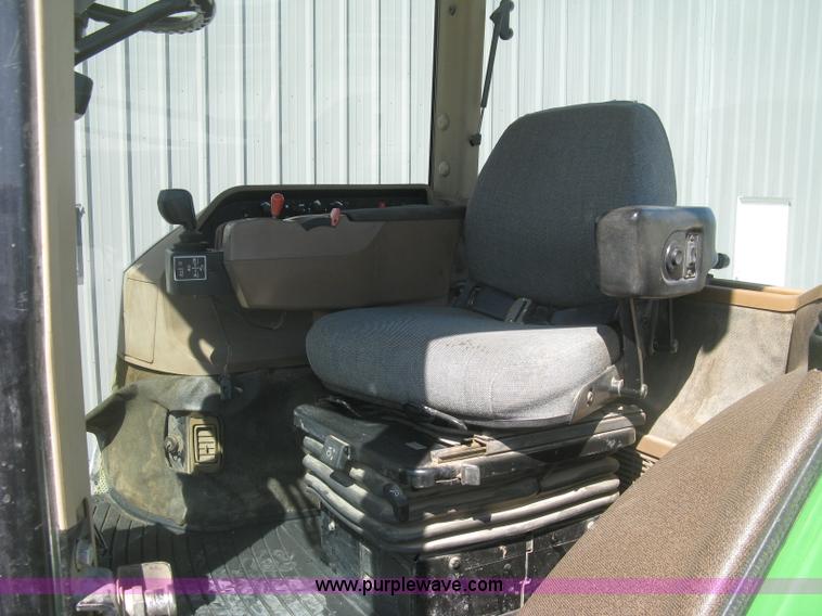 image for item H8717 1996 John Deere 8200 MFWD tractor