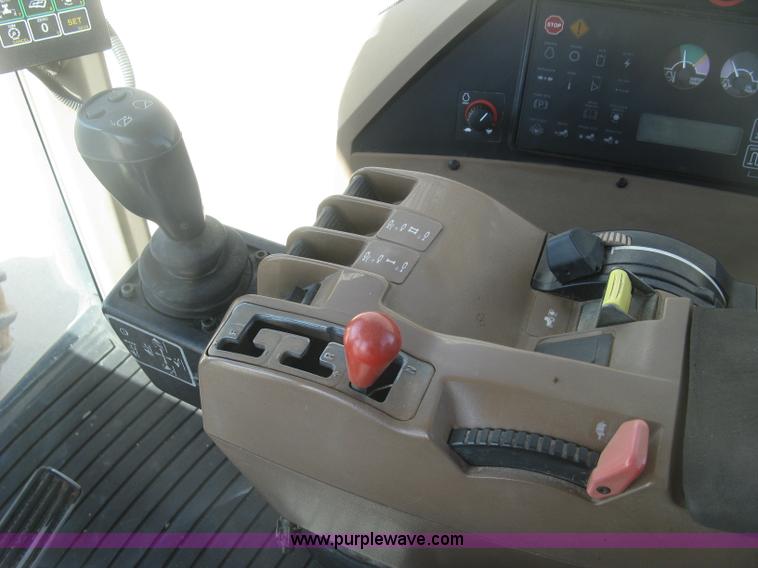 image for item H8717 1996 John Deere 8200 MFWD tractor