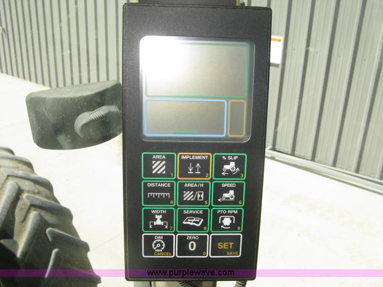 image for item H8717 1996 John Deere 8200 MFWD tractor