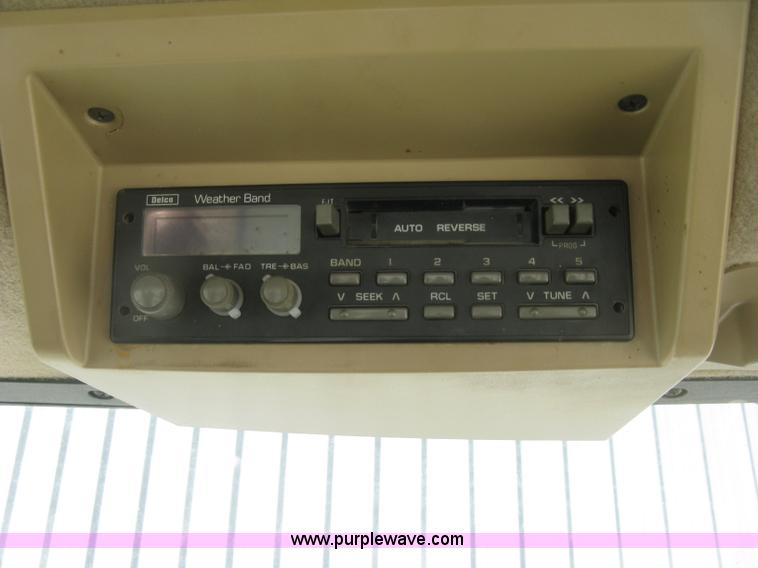 image for item H8717 1996 John Deere 8200 MFWD tractor