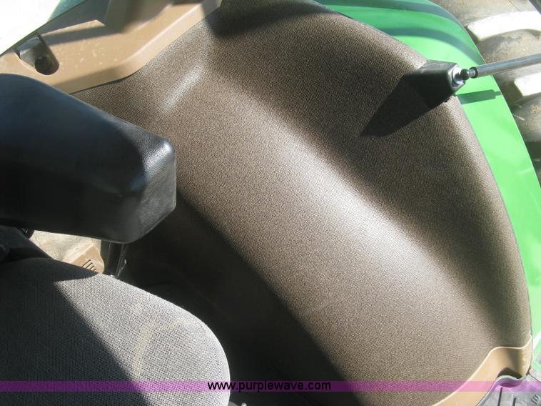 image for item H8717 1996 John Deere 8200 MFWD tractor