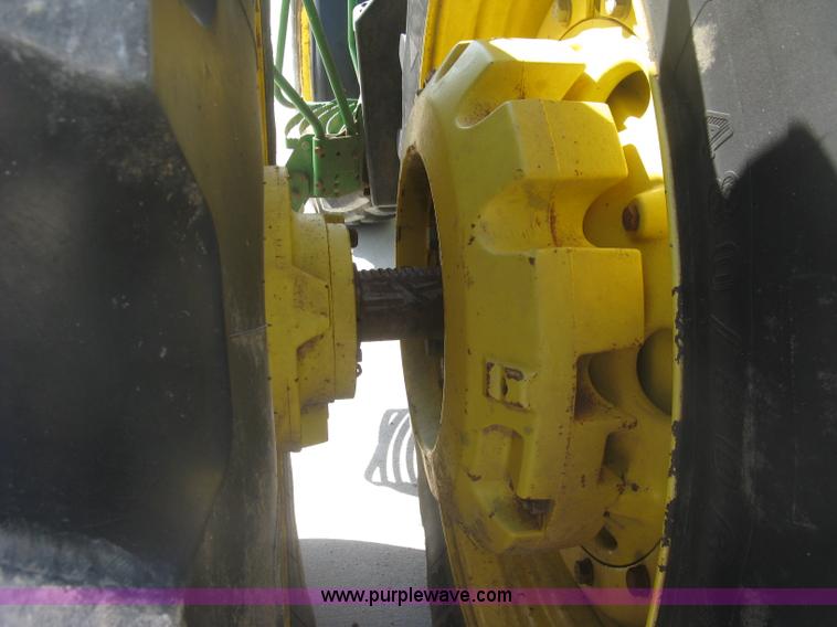 image for item H8717 1996 John Deere 8200 MFWD tractor