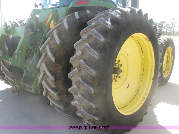 image for item H8717 1996 John Deere 8200 MFWD tractor