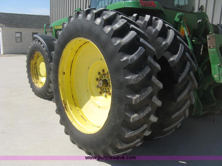 image for item H8717 1996 John Deere 8200 MFWD tractor