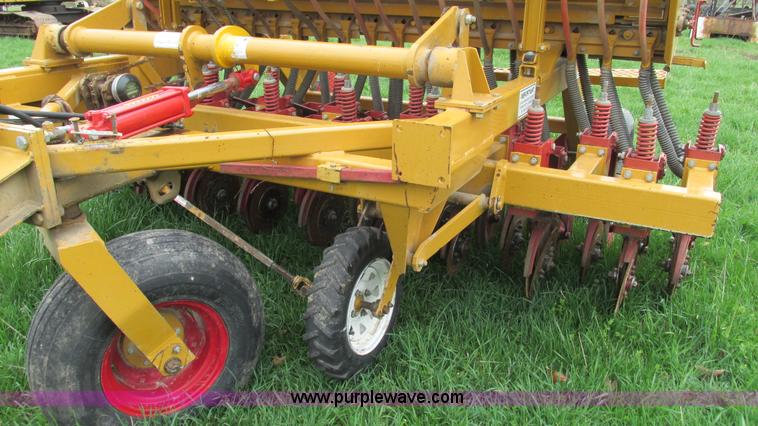 image for item I3055 HayBuster 107 drill