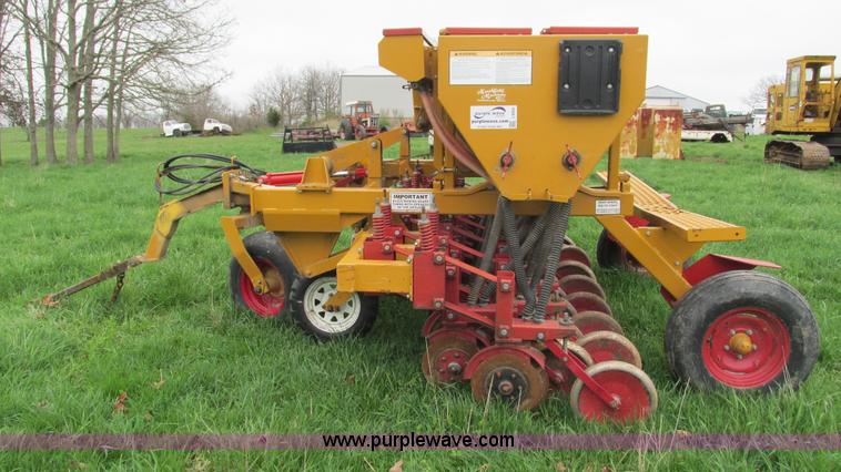 image for item I3055 HayBuster 107 drill