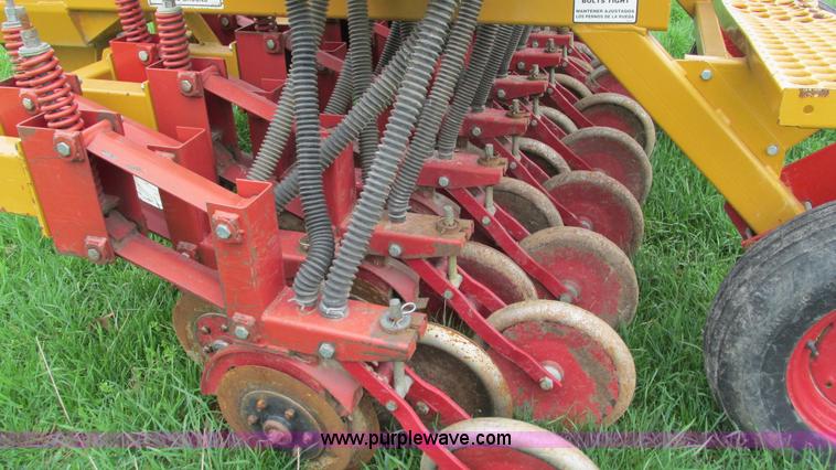 image for item I3055 HayBuster 107 drill