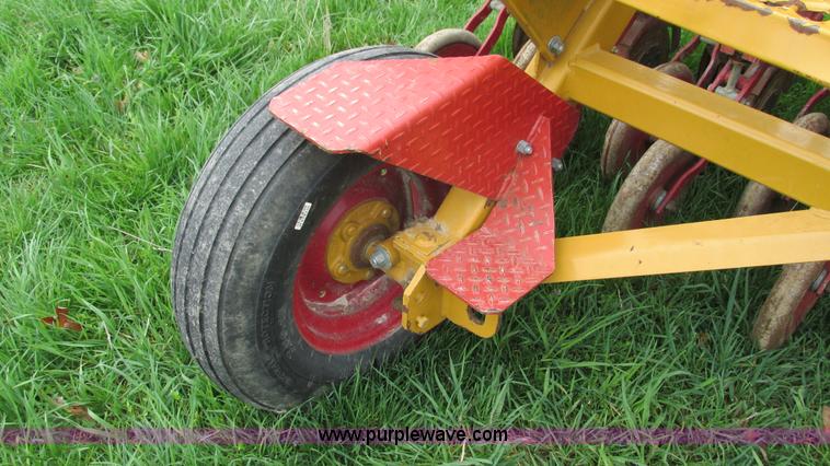 image for item I3055 HayBuster 107 drill