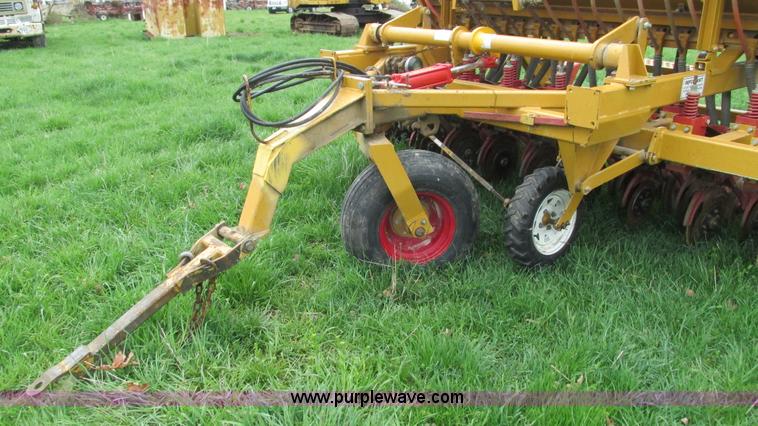 image for item I3055 HayBuster 107 drill