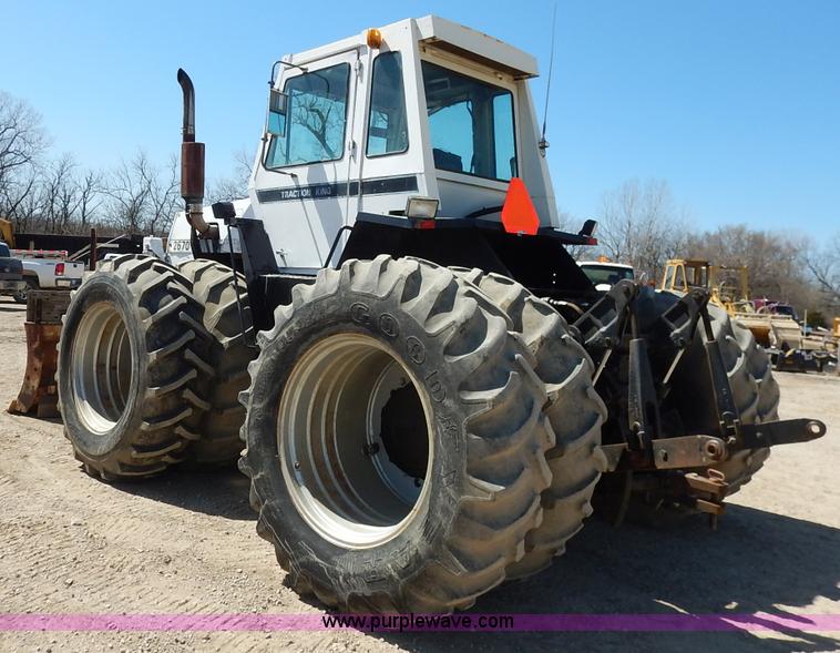 image for item J1138 1975 Case 2670 4WD tractor