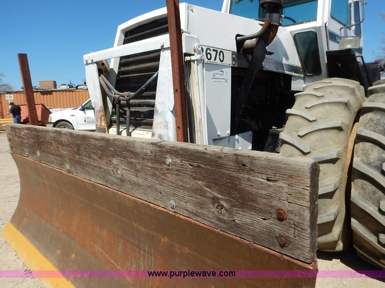 image for item J1138 1975 Case 2670 4WD tractor