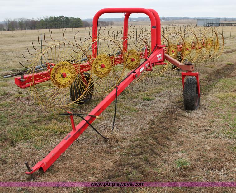 image for item J2281 Enorossi 9 wheel rake