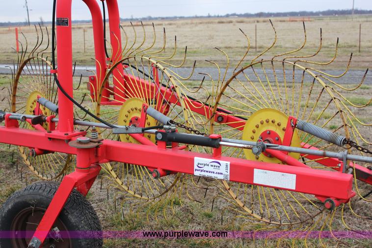 image for item J2281 Enorossi 9 wheel rake