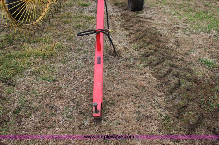 image for item J2281 Enorossi 9 wheel rake