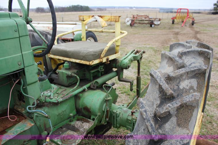 image for item J2282 1957 John Deere 420 tractor