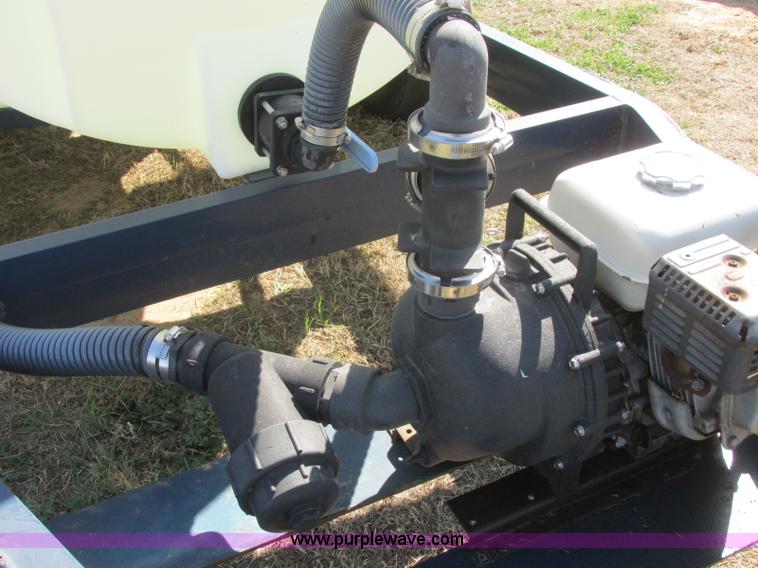 image for item J6714 Schaben 1,000 gallon nurse tank trailer