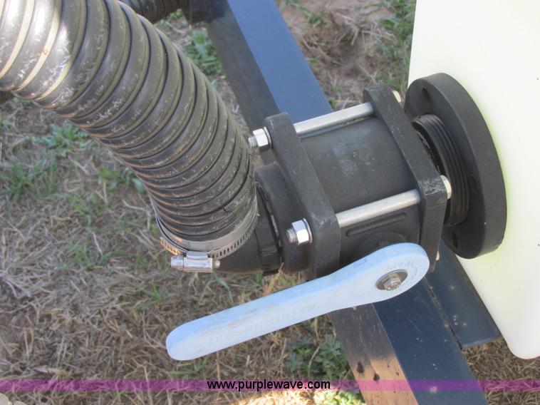 image for item J6714 Schaben 1,000 gallon nurse tank trailer