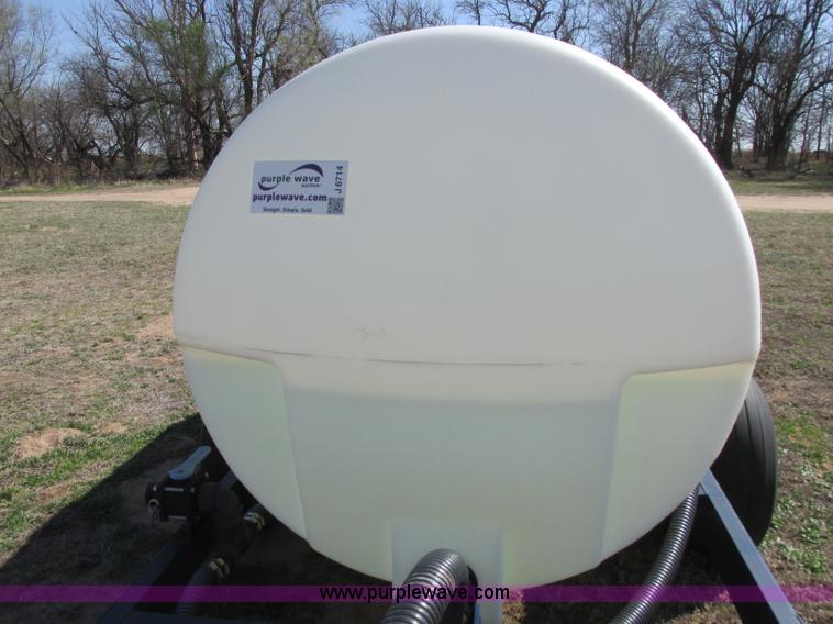 image for item J6714 Schaben 1,000 gallon nurse tank trailer