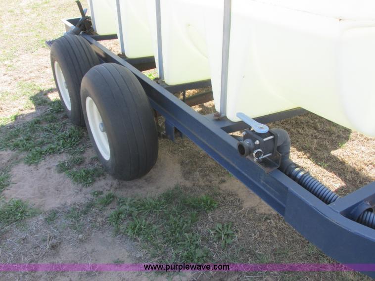 image for item J6714 Schaben 1,000 gallon nurse tank trailer