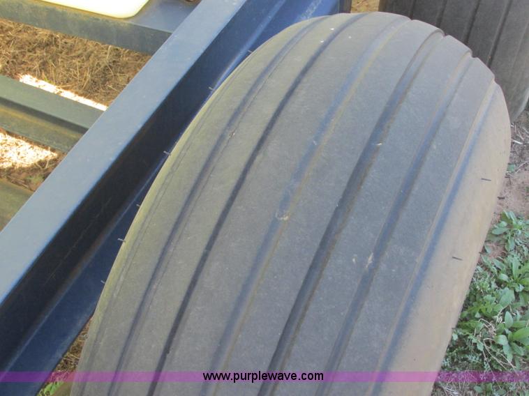 image for item J6714 Schaben 1,000 gallon nurse tank trailer