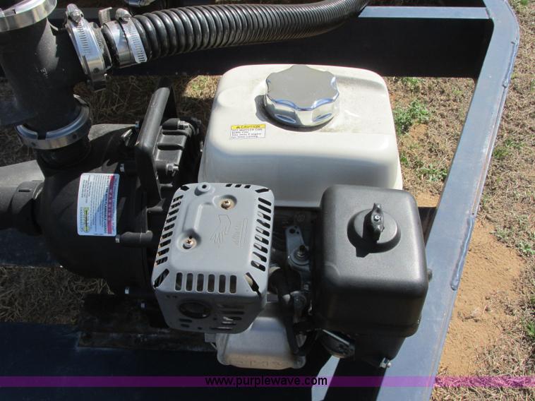 image for item J6715 Schaben 1,000 gallon nurse tank trailer