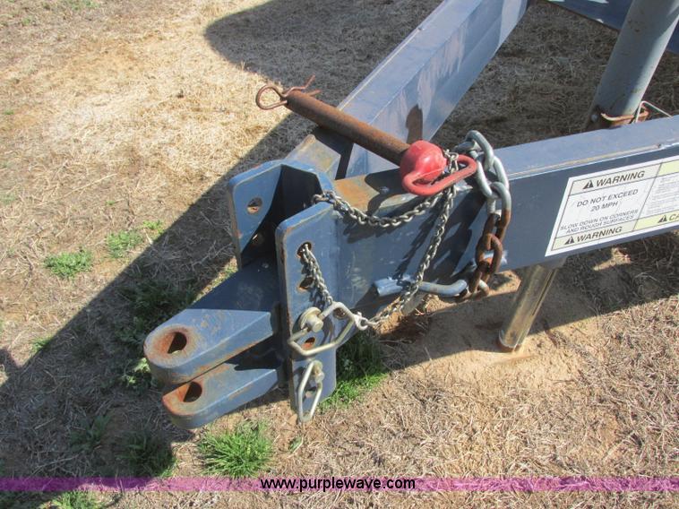 image for item J6715 Schaben 1,000 gallon nurse tank trailer