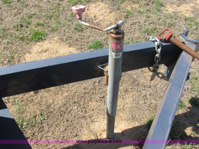 image for item J6715 Schaben 1,000 gallon nurse tank trailer