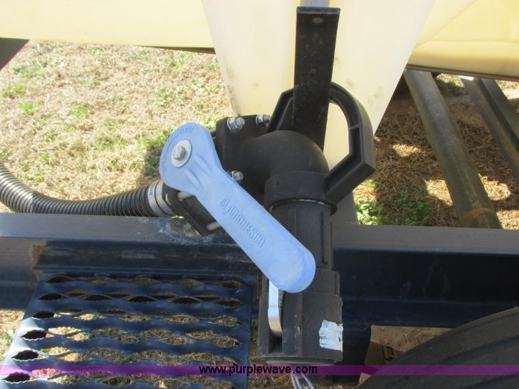 image for item J6715 Schaben 1,000 gallon nurse tank trailer