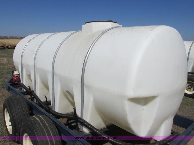 image for item J6715 Schaben 1,000 gallon nurse tank trailer