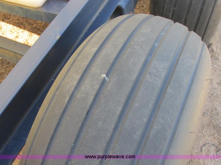 image for item J6715 Schaben 1,000 gallon nurse tank trailer