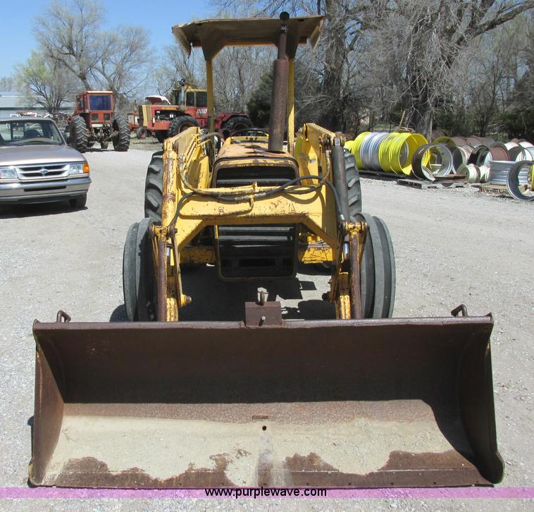 image for item J6749 Massey-Ferguson 30B tractor