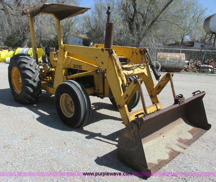 image for item J6749 Massey-Ferguson 30B tractor
