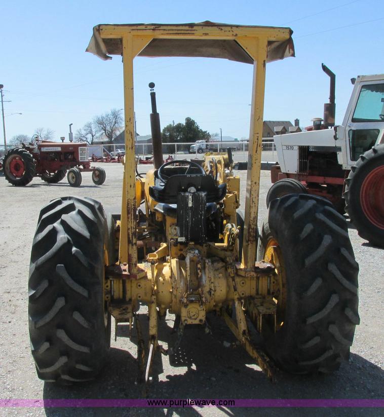 image for item J6749 Massey-Ferguson 30B tractor