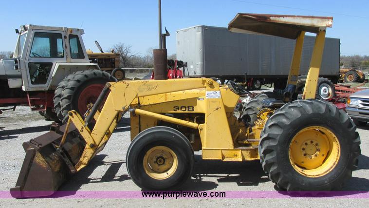 image for item J6749 Massey-Ferguson 30B tractor