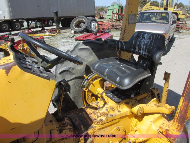 image for item J6749 Massey-Ferguson 30B tractor