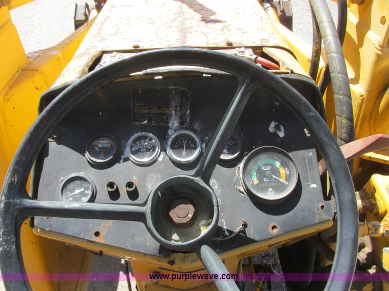 image for item J6749 Massey-Ferguson 30B tractor