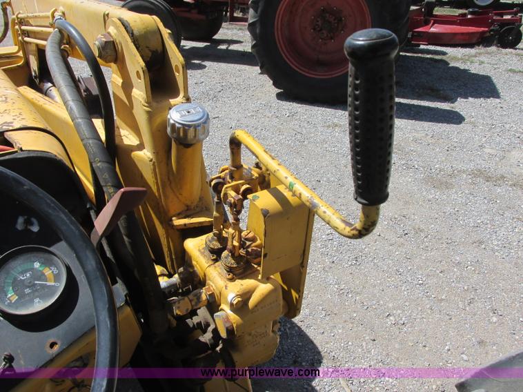 image for item J6749 Massey-Ferguson 30B tractor