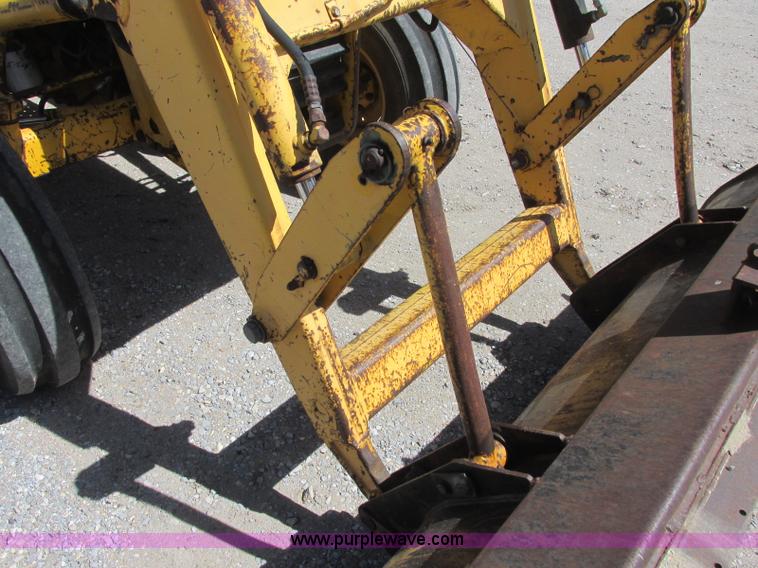 image for item J6749 Massey-Ferguson 30B tractor