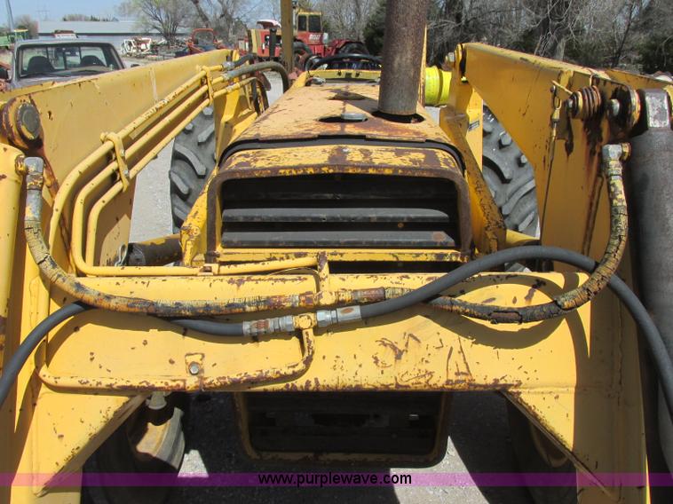 image for item J6749 Massey-Ferguson 30B tractor