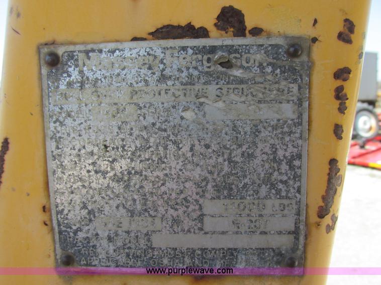 image for item J6749 Massey-Ferguson 30B tractor