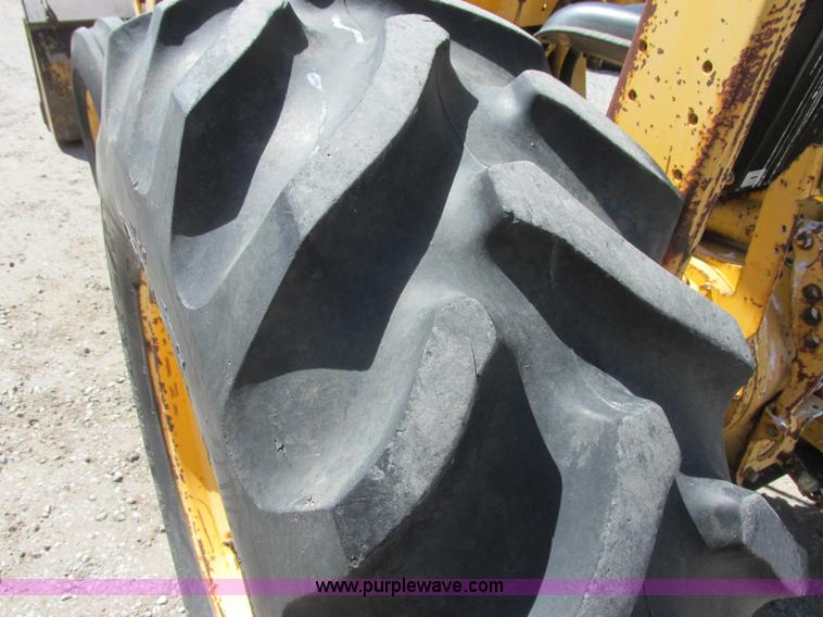 image for item J6749 Massey-Ferguson 30B tractor