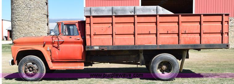 image for item K2475 1963 Chevrolet 60 grain truck