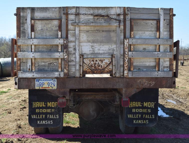 image for item K2482 1974 Chevrolet C60 grain truck