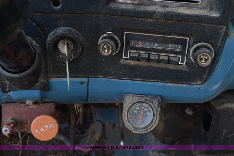 image for item K2482 1974 Chevrolet C60 grain truck