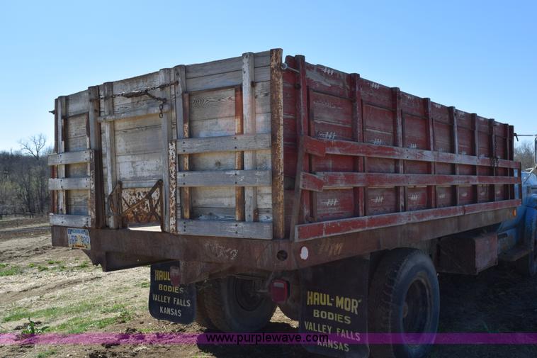 image for item K2482 1974 Chevrolet C60 grain truck